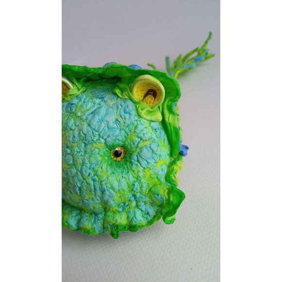 Unique OOAK Toy Alien Green Snail ZonLy Lapatamelly Galaxy Handmade Silk Wool - Picture 6 of 14